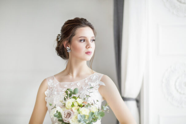 Comment réaliser un maquillage de mariage naturel pour un look épuré